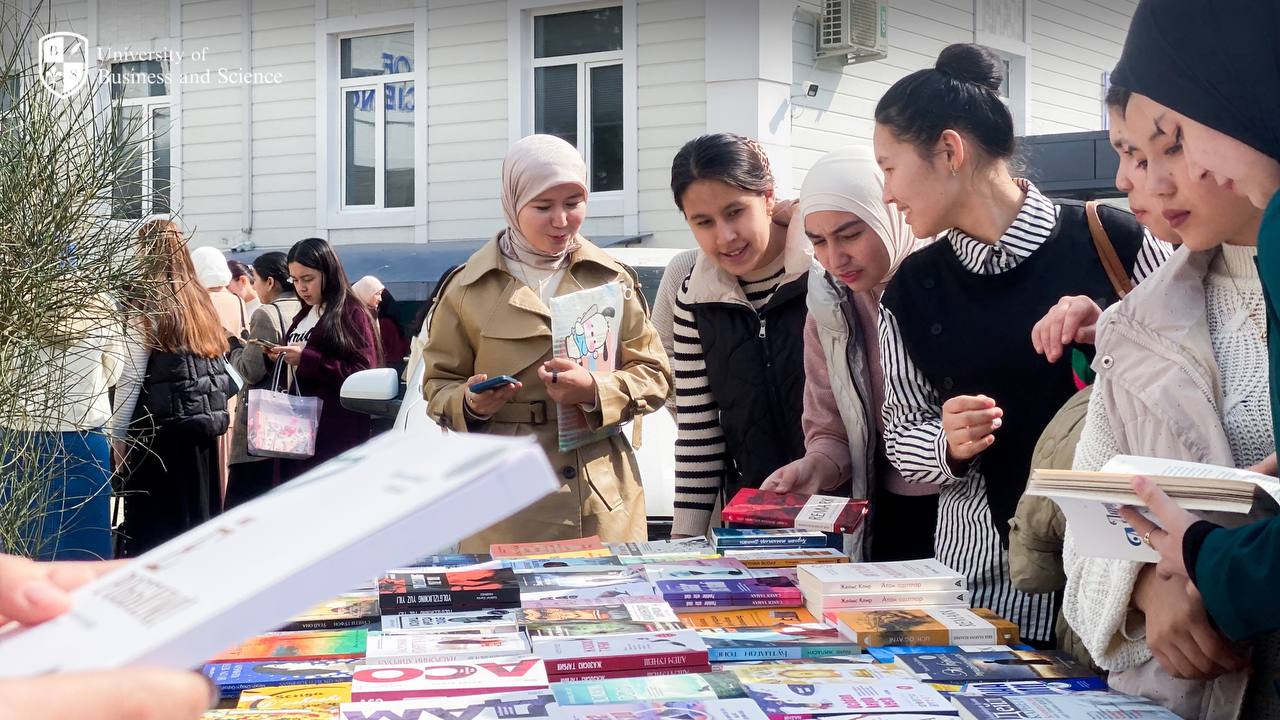 UBS Kitoblar Yarmarkasi — O‘zingizga yoqqanini tanlang